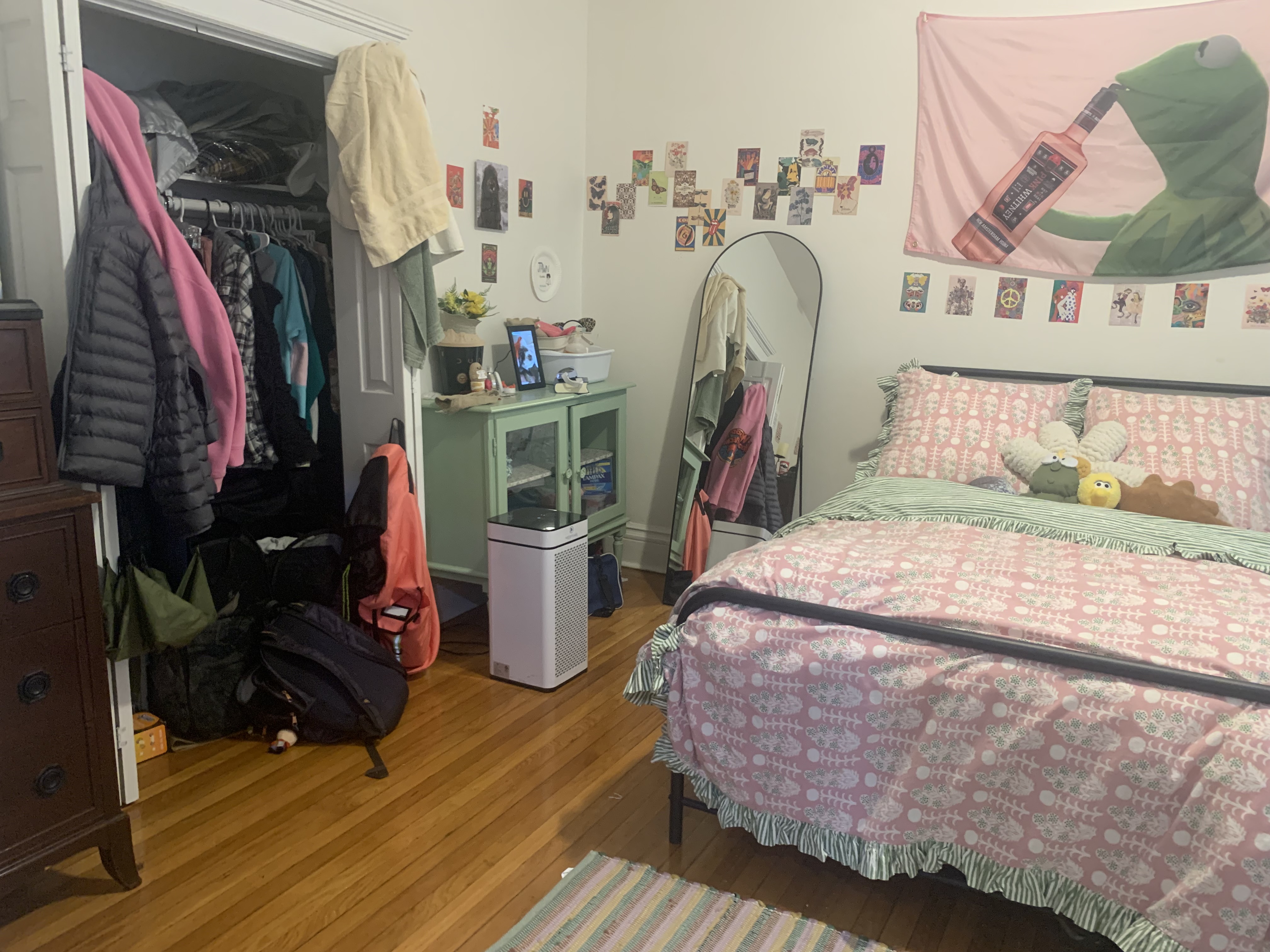 4 bed, 2 bath apartment for rent at 27 Saint Lukes Rd Unit 1, Allston — photo 10 of 24