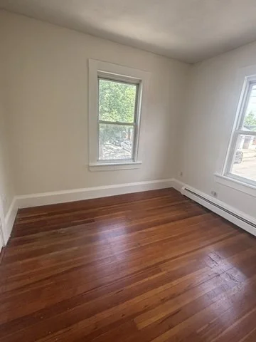 2 bed, 1 bath apartment for rent at 27 Salem St Unit 2L, Glenwood — photo 6 of 11