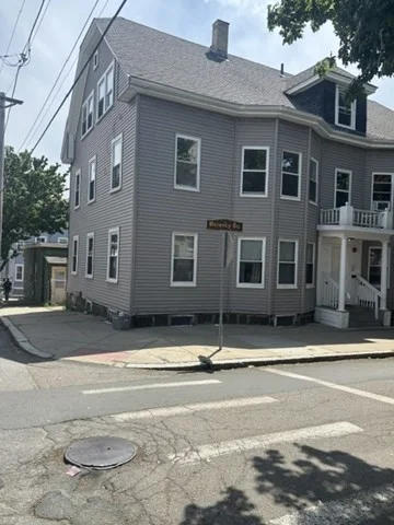2 bed, 1 bath apartment for rent at 27 Salem St Unit 2L, Glenwood — photo 2 of 11