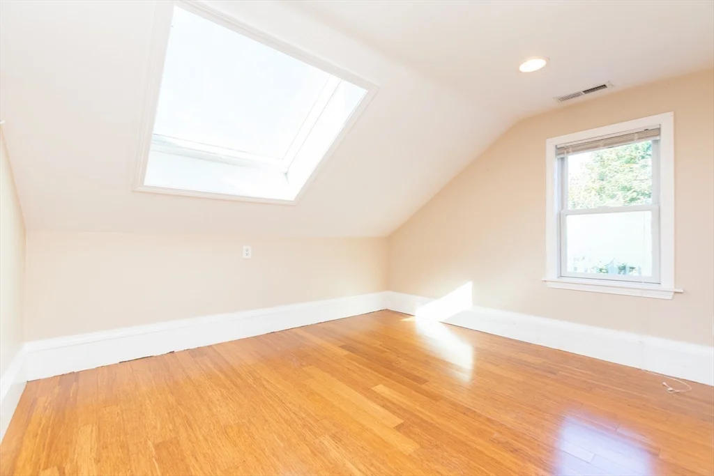 3 bed, 2 bath apartment for rent at 27 Shannon St Unit 2L, Brighton — photo 15 of 22