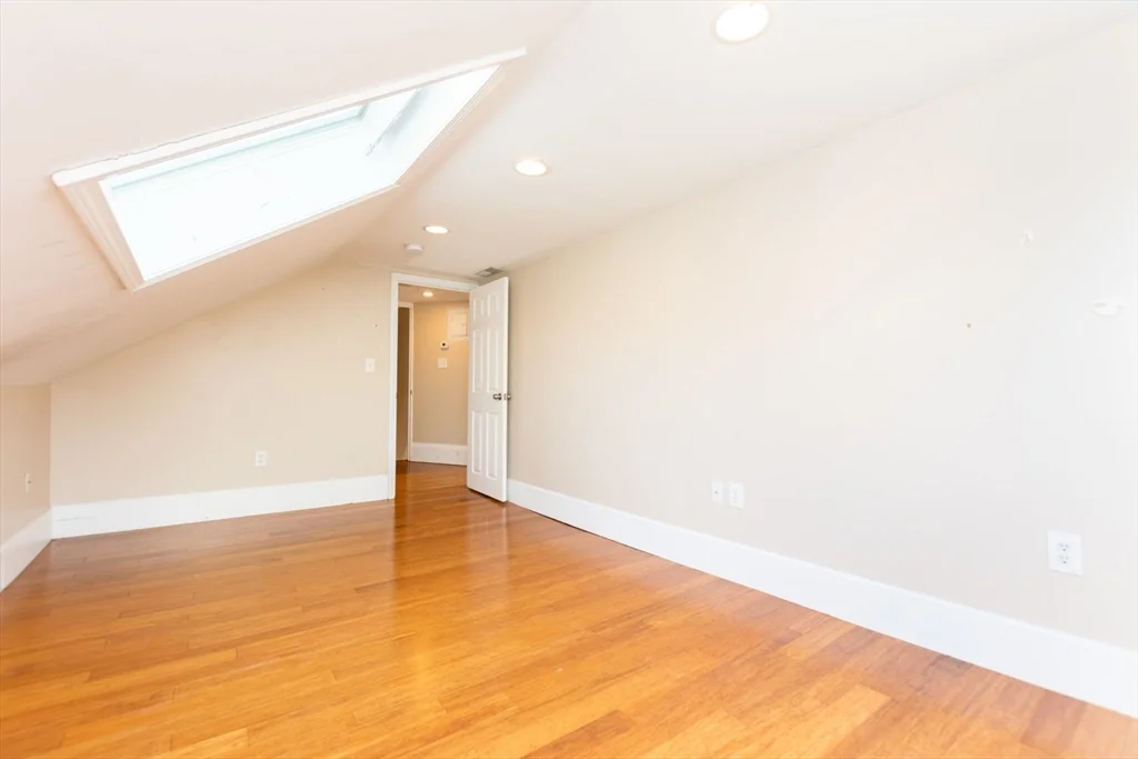 3 bed, 2 bath apartment for rent at 27 Shannon St Unit 2L, Brighton — photo 14 of 22