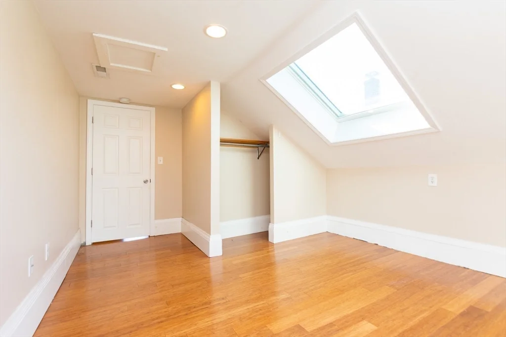 3 bed, 2 bath apartment for rent at 27 Shannon St Unit 2L, Brighton — photo 16 of 22