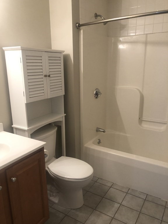 3 bed, 2 bath apartment for rent at 27 Shawmut Ave Unit 5, Weymouth — photo 12 of 13