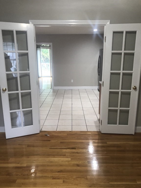 3 bed, 2 bath apartment for rent at 27 Shawmut Ave Unit 5, Weymouth — photo 4 of 13