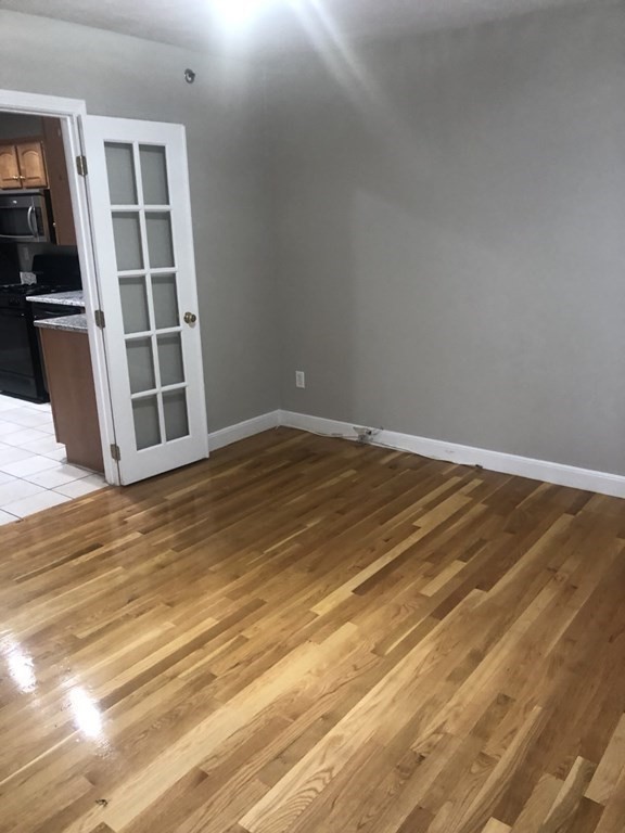 3 bed, 2 bath apartment for rent at 27 Shawmut Ave Unit 5, Weymouth — photo 5 of 13