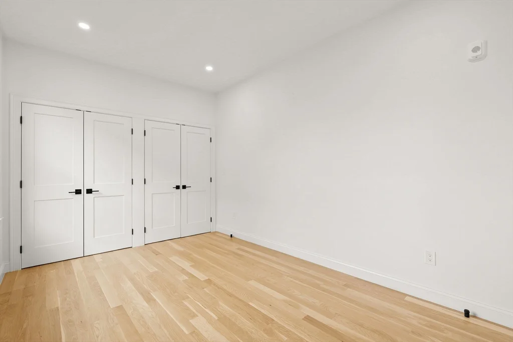 3 bed, 3 bath apartment for rent at 27 Shepard St Unit 3, Brighton — photo 14 of 33