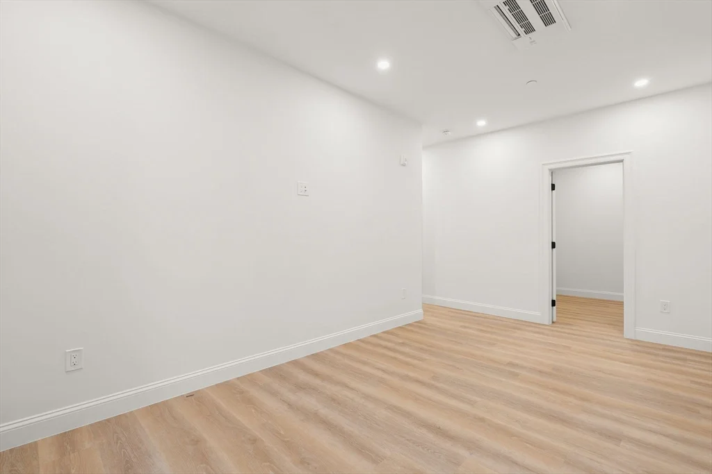 3 bed, 3 bath apartment for rent at 27 Shepard St Unit 3, Brighton — photo 22 of 33