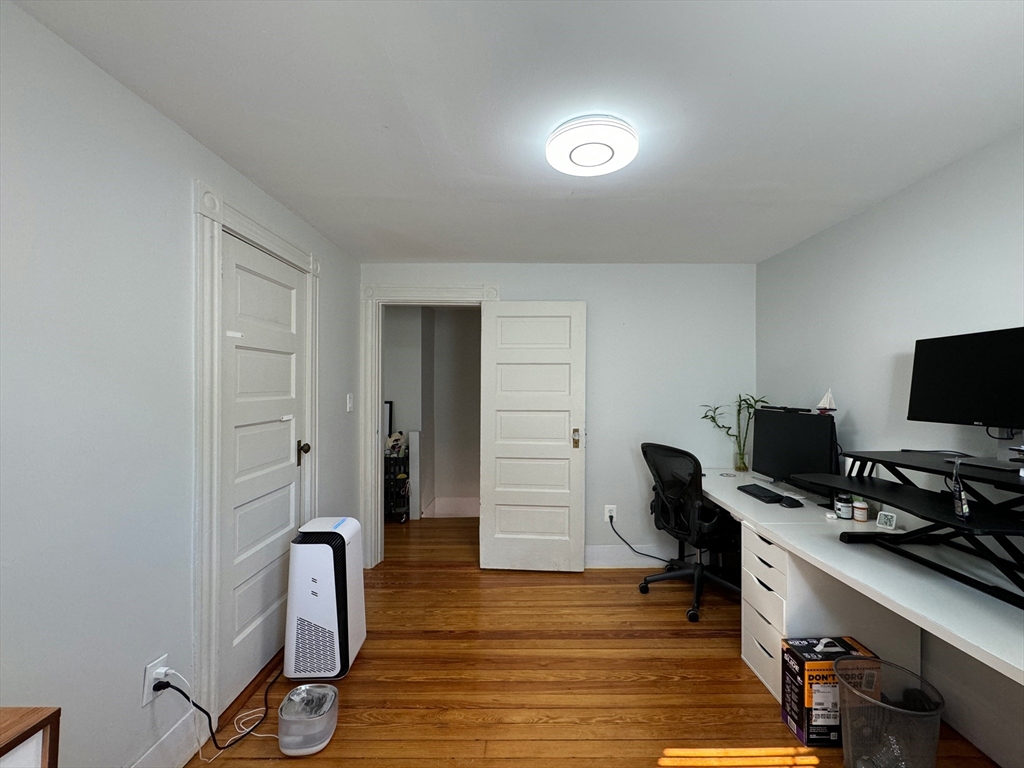3 bed, 1 bath apartment for rent at 27 Shirley St Unit 27, Lexington — photo 23 of 31