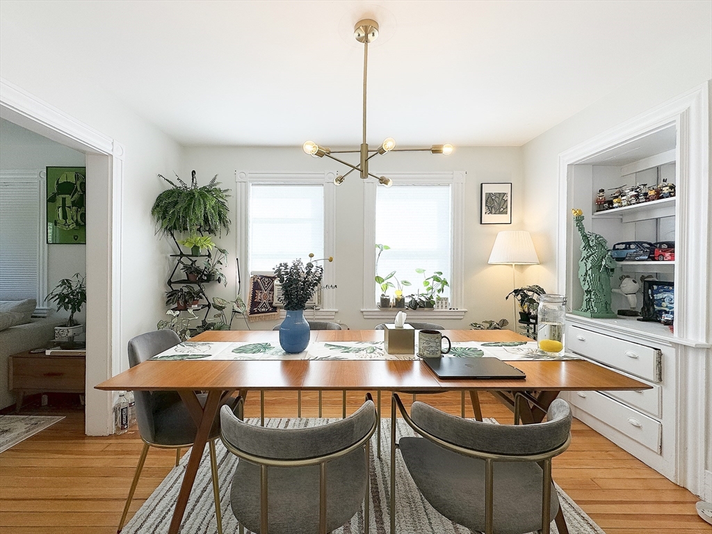 3 bed, 1 bath apartment for rent at 27 Shirley St Unit 27, Lexington — photo 2 of 31