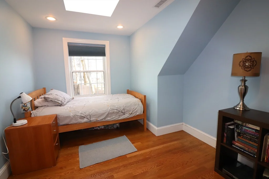 3 bed, 3 bath apartment for rent at 27 Somerset Rd, Brookline Hills — photo 28 of 37