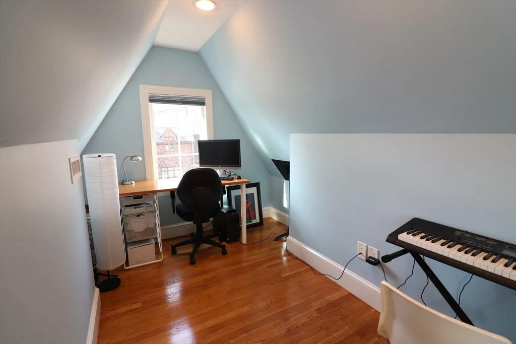 3 bed, 3 bath apartment for rent at 27 Somerset Rd, Brookline Hills — photo 31 of 37