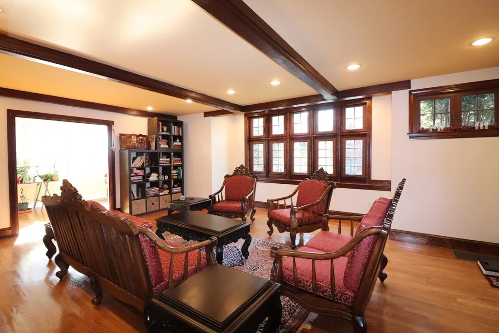 3 bed, 3 bath apartment for rent at 27 Somerset Rd Unit 27, Brookline Hills — photo 4 of 35