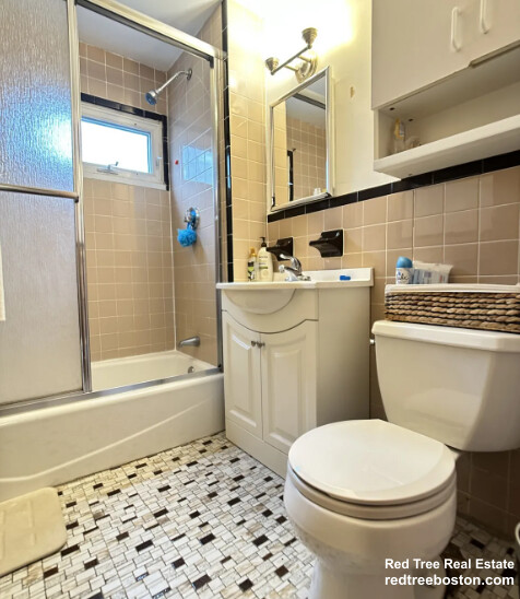 3.5 bed, 2 bath apartment for rent at 27 South Crescent Circuit Unit A, Oak Square — photo 12 of 15