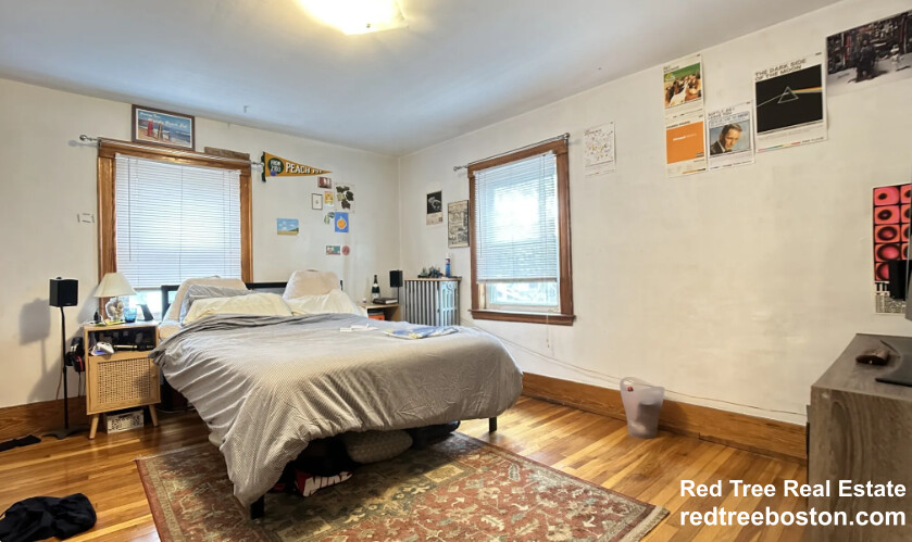 3.5 bed, 2 bath apartment for rent at 27 South Crescent Circuit Unit A, Oak Square — photo 9 of 15
