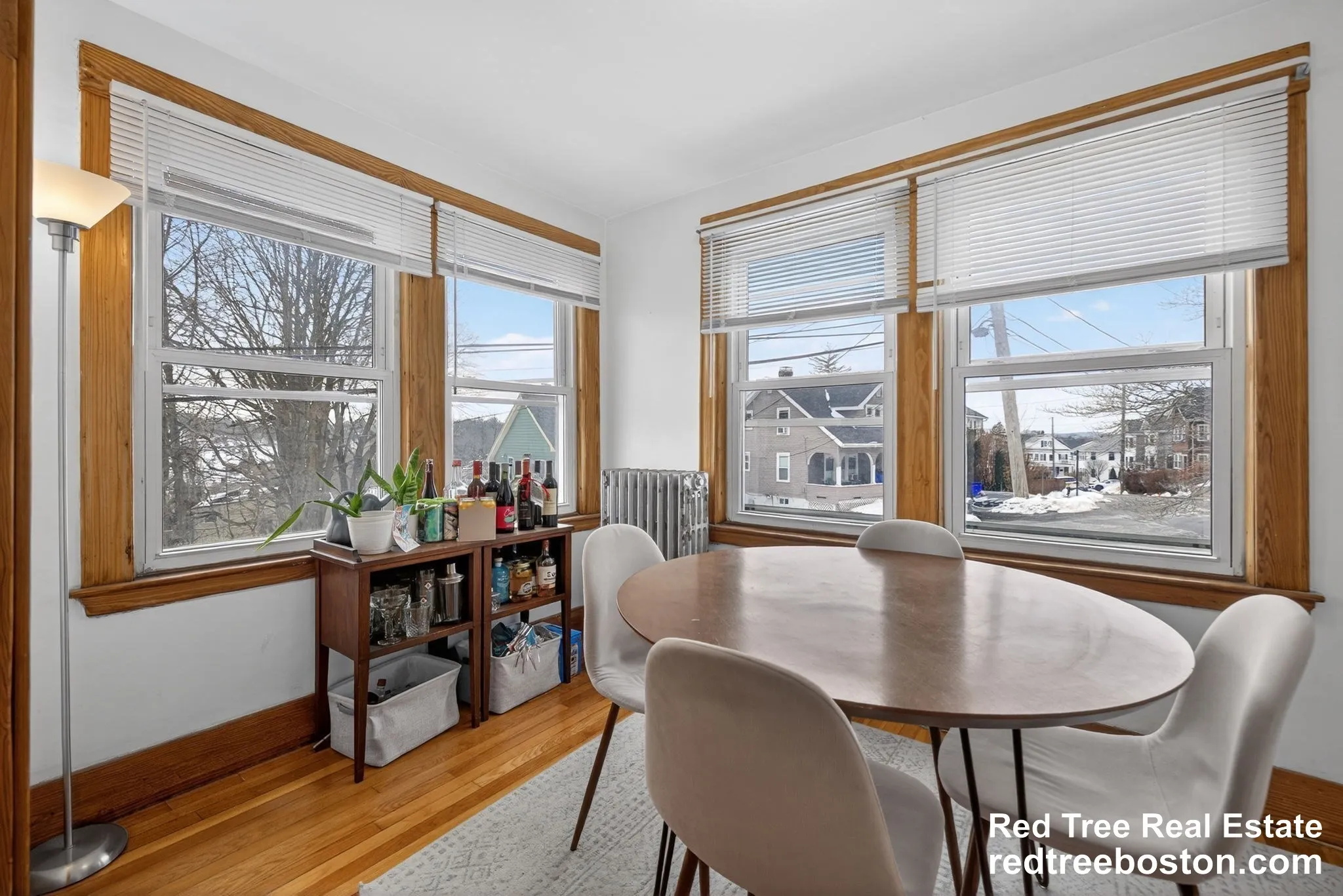 3.5 bed, 2 bath apartment for rent at 27 South Crescent Circuit Unit B, Oak Square — photo 4 of 15