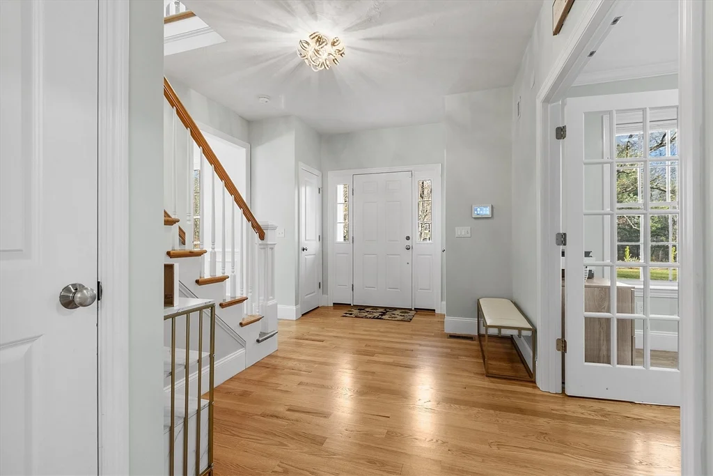 4 bed, 3 bath apartment for rent at 27 Spring Rd, Westborough — photo 3 of 41