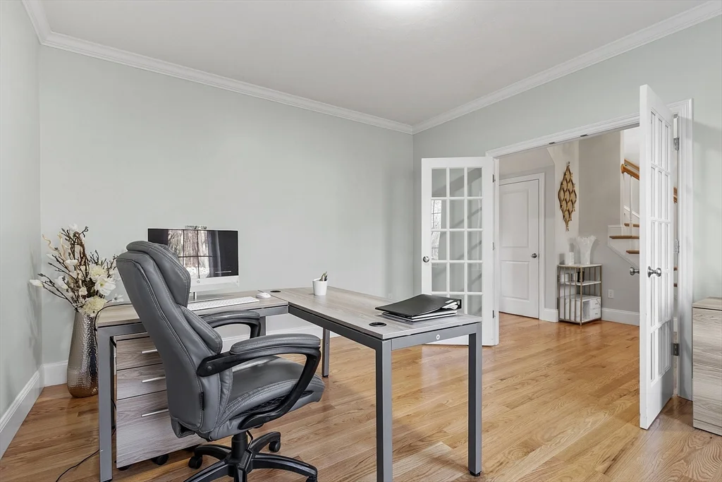 4 bed, 3 bath apartment for rent at 27 Spring Rd, Westborough — photo 5 of 41