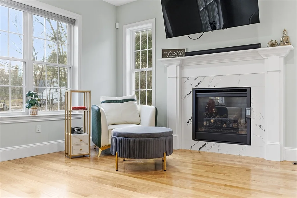 4 bed, 3 bath apartment for rent at 27 Spring Rd, Westborough — photo 11 of 41