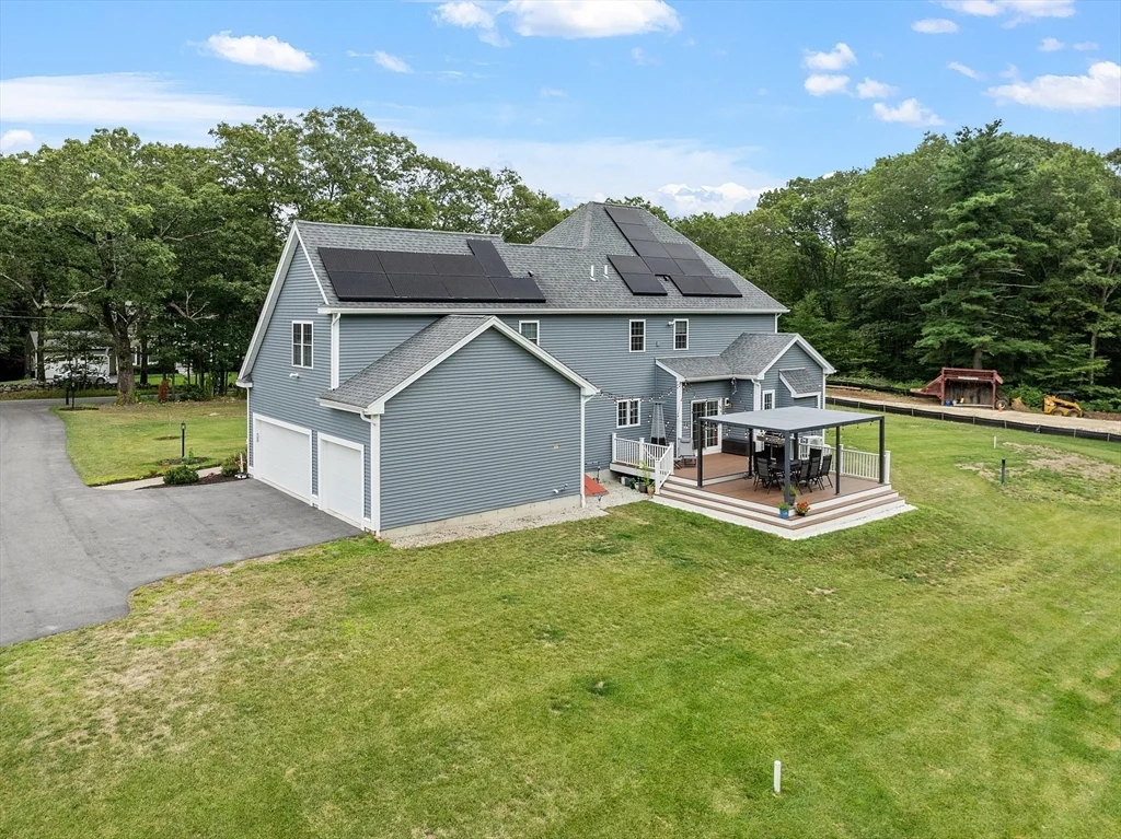 4 bed, 3 bath apartment for rent at 27 Spring Rd, Westborough — photo 39 of 41