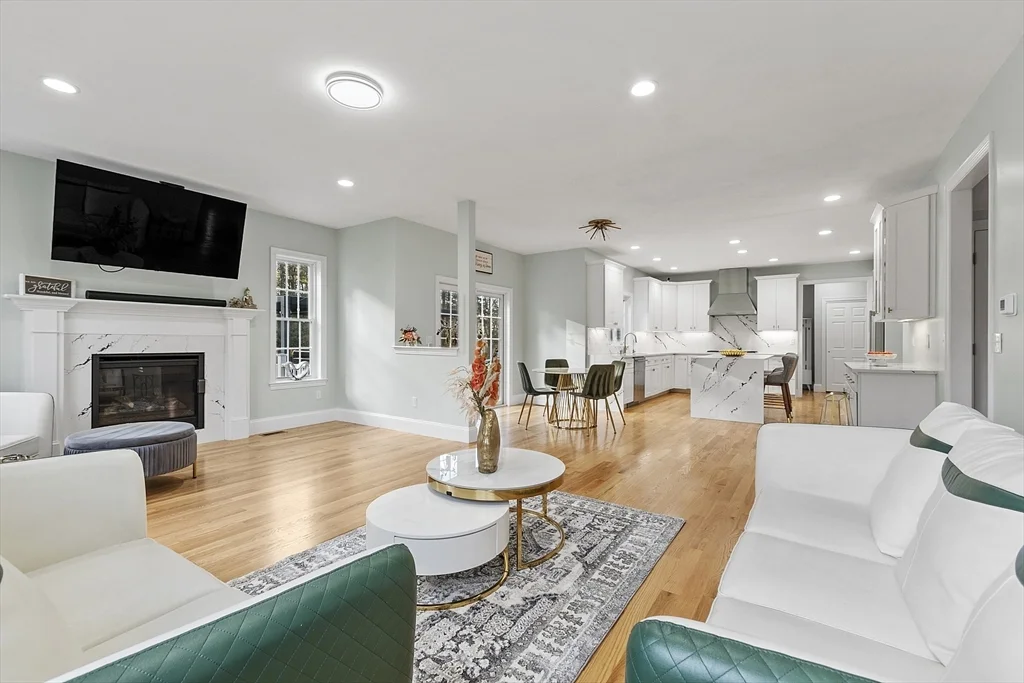 4 bed, 3 bath apartment for rent at 27 Spring Rd, Westborough — photo 12 of 41