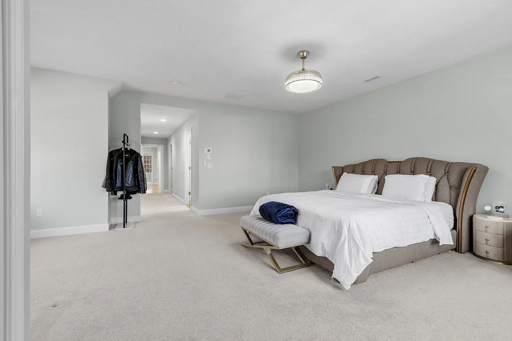 4 bed, 3 bath apartment for rent at 27 Spring Rd, Westborough — photo 31 of 41