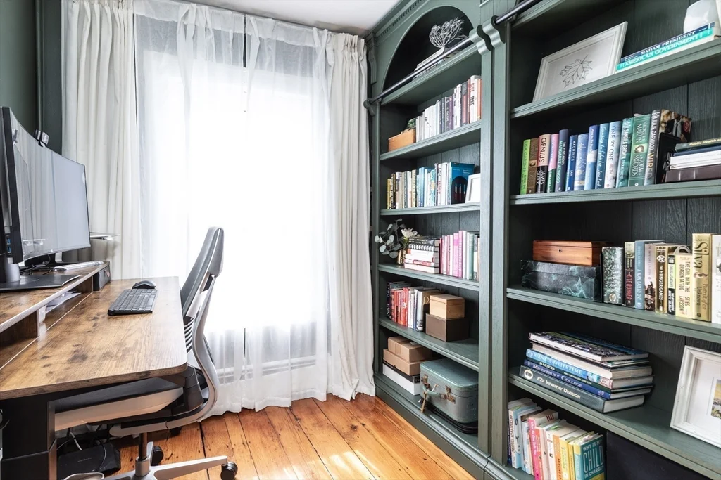 5 bed, 4+ bath apartment for rent at 27 St James St Unit 0, Roxbury — photo 12 of 19