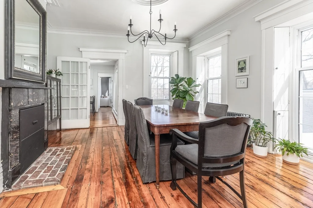5 bed, 4+ bath apartment for rent at 27 St James St Unit 0, Roxbury — photo 5 of 19