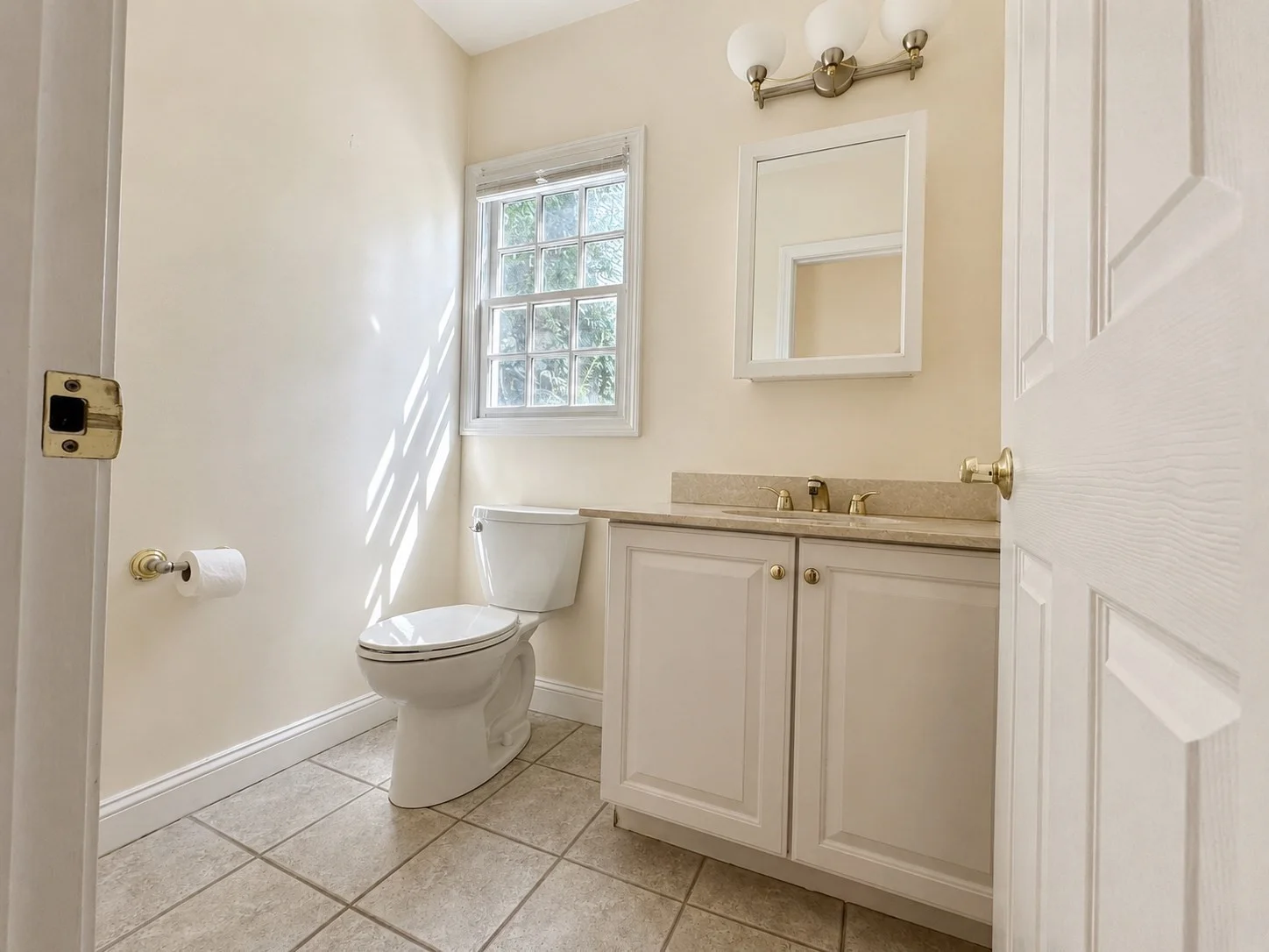 5 bed, 3 bath apartment for rent at 27 Sulivan Ave, Newton Upper Falls — photo 7 of 21