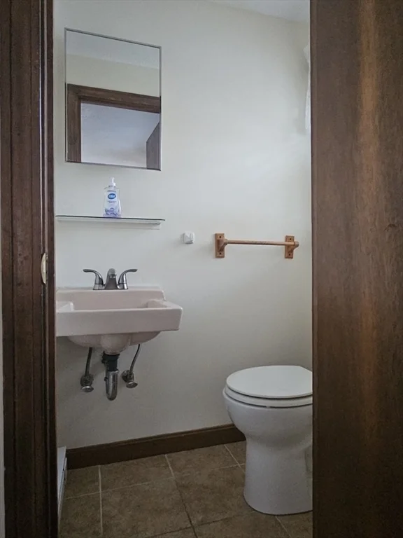 2 bed, 1 bath apartment for rent at 27 Summer St Unit 27, Chelmsford — photo 11 of 15
