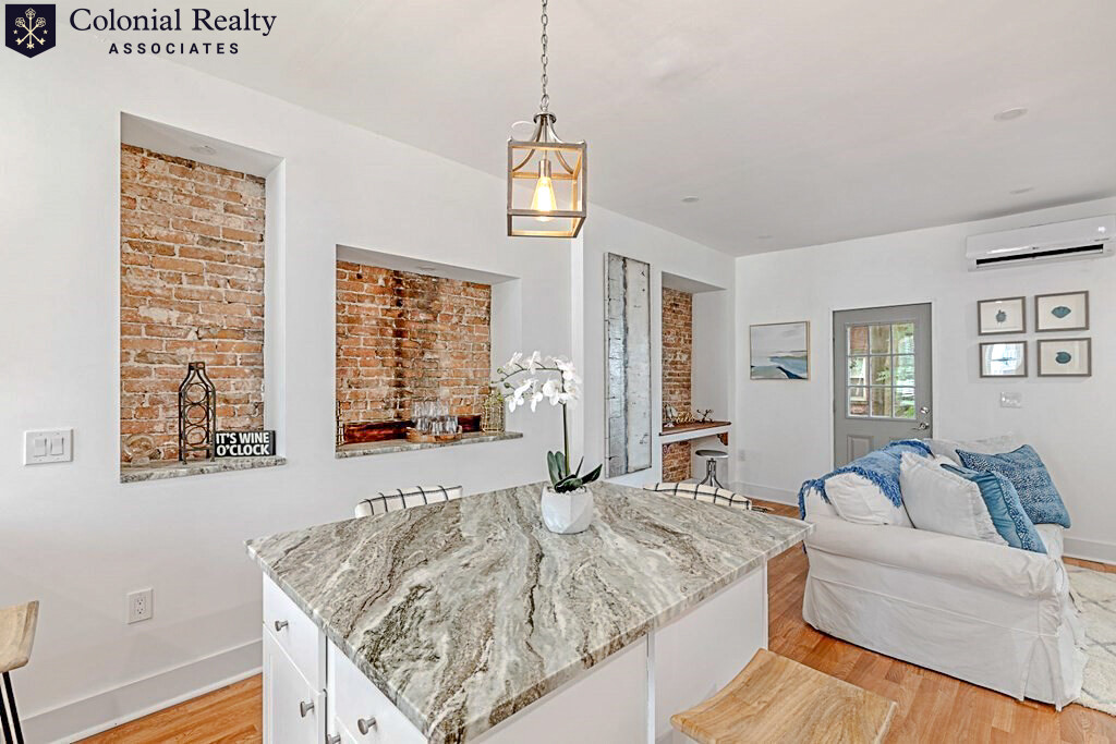 1 bed, 1 bath apartment for rent at 27 Swallow St Unit 1, South Boston — photo 3 of 32