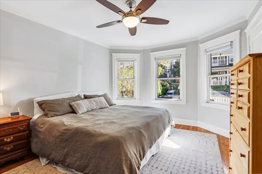3 bed, 1 bath apartment for rent at 27 Thelma Unit 1, Boston — photo 15 of 27