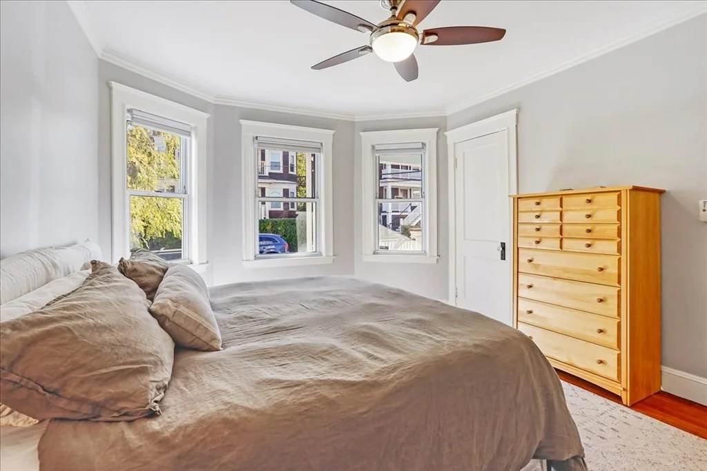 3 bed, 1 bath apartment for rent at 27 Thelma Unit 1, Boston — photo 16 of 27