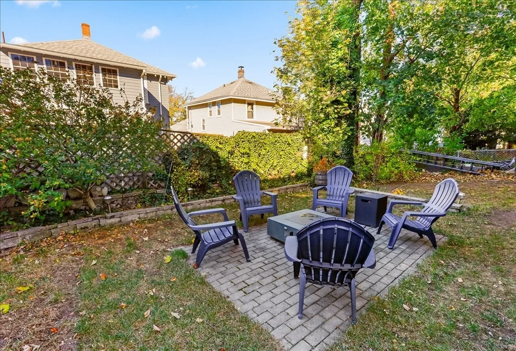 3 bed, 1 bath apartment for rent at 27 Thelma Unit 1, Boston — photo 26 of 27