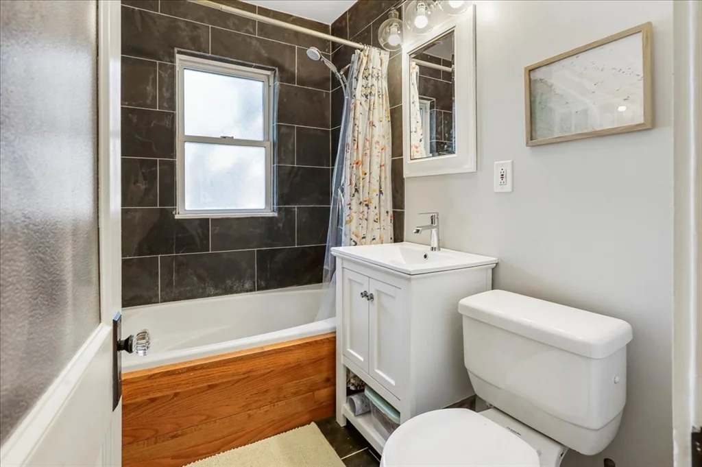 3 bed, 1 bath apartment for rent at 27 Thelma Unit 1, Boston — photo 21 of 27