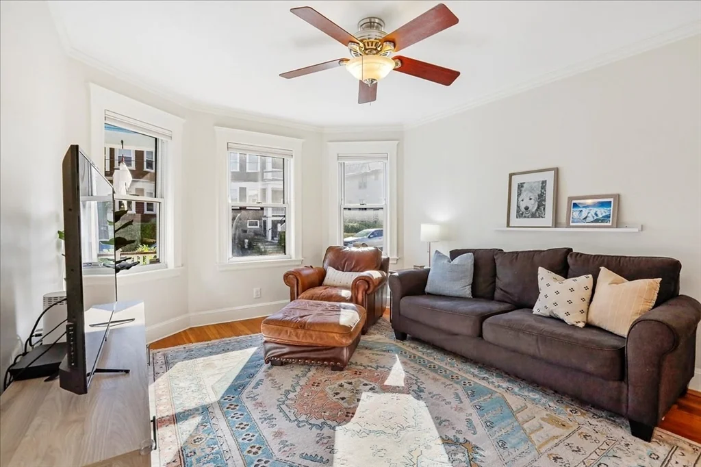 3 bed, 1 bath apartment for rent at 27 Thelma Unit 1, Boston — photo 6 of 27