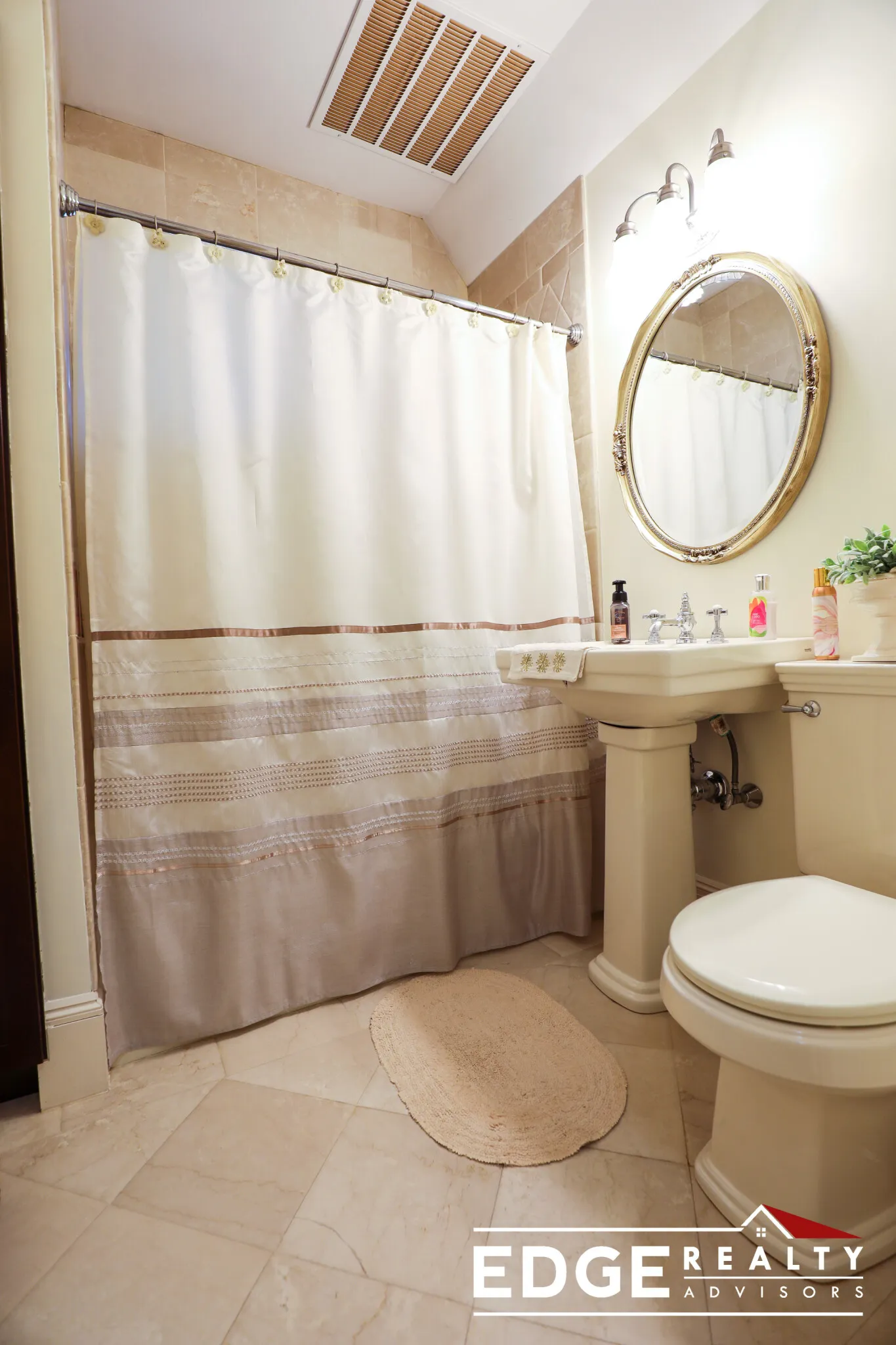 3 bed, 2 bath apartment for rent at 27 Turner St Unit 1, Oak Square — photo 14 of 20