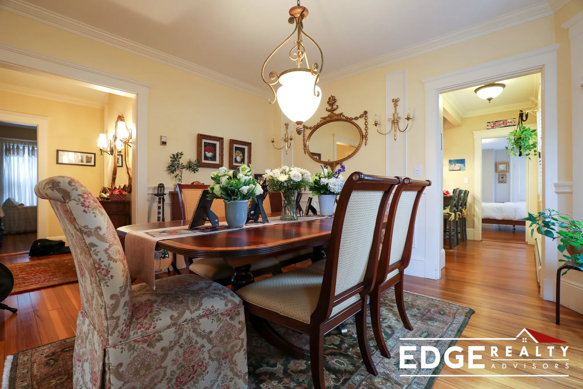 3 bed, 2 bath apartment for rent at 27 Turner St Unit 1, Oak Square — photo 4 of 20