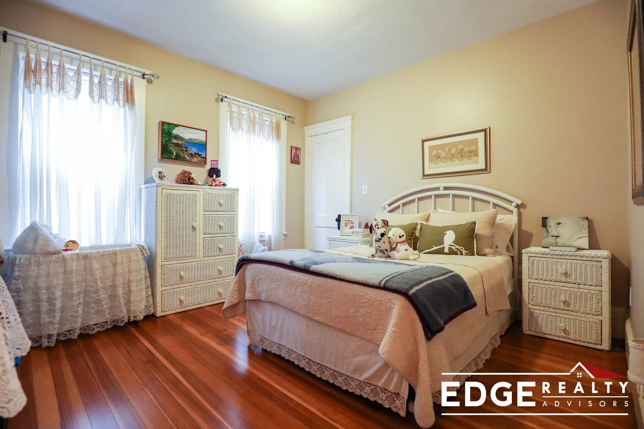 3 bed, 2 bath apartment for rent at 27 Turner St Unit 1, Oak Square — photo 12 of 20