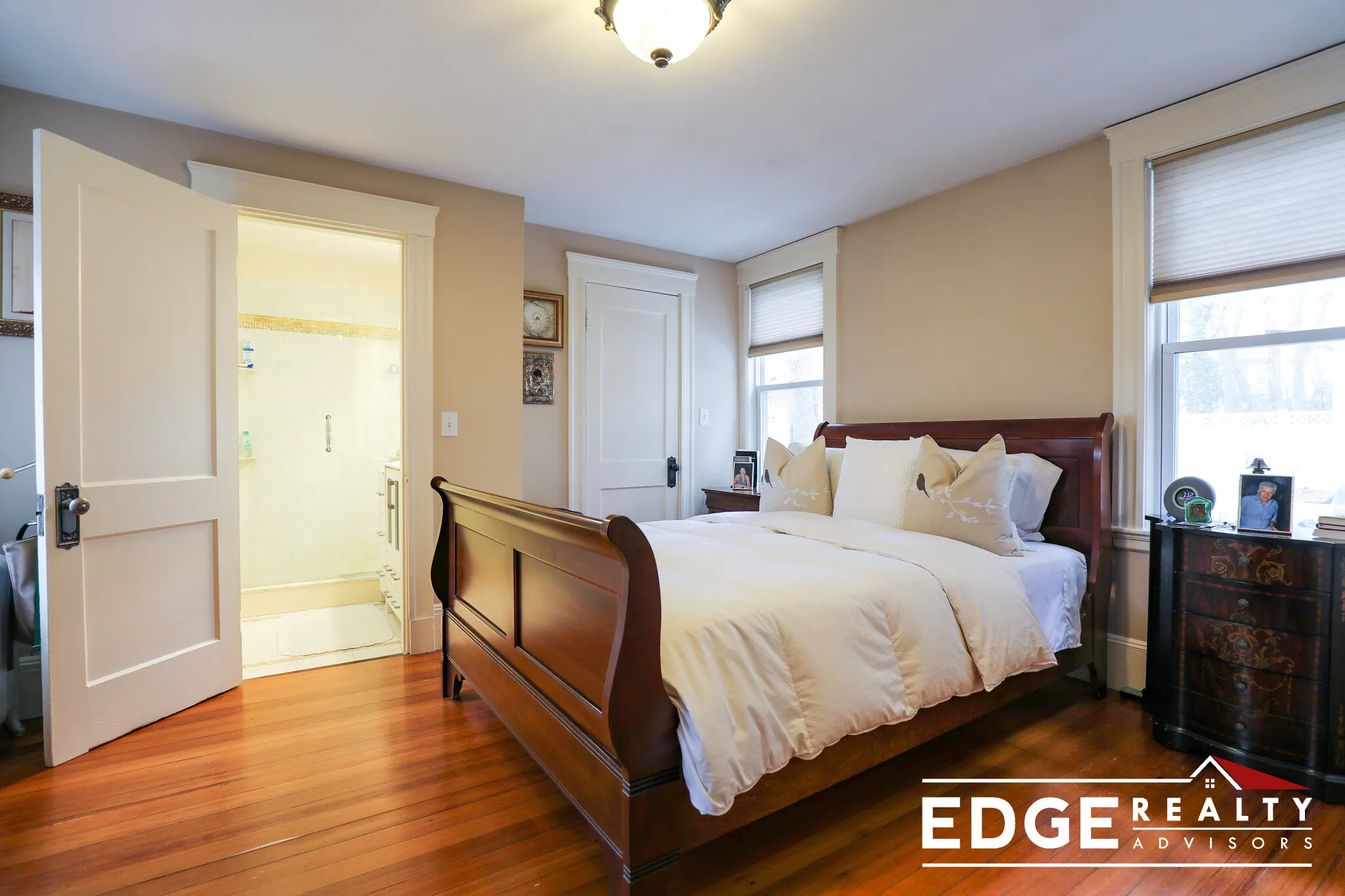 3 bed, 2 bath apartment for rent at 27 Turner St Unit 1, Oak Square — photo 17 of 20