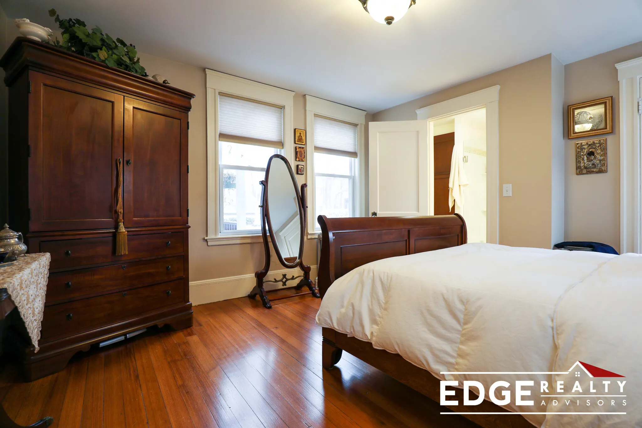 3 bed, 2 bath apartment for rent at 27 Turner St Unit 1, Oak Square — photo 16 of 20