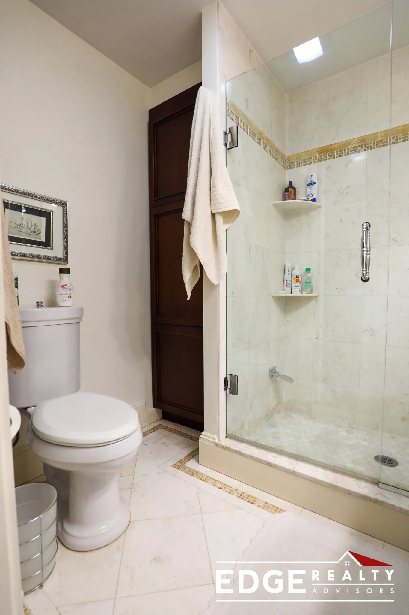 3 bed, 2 bath apartment for rent at 27 Turner St Unit 1, Oak Square — photo 18 of 20
