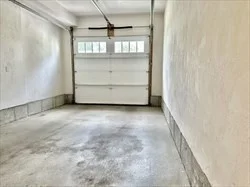 3 bed, 2 bath apartment for rent at 27 Turner Ter Unit 27, Newtonville — photo 11 of 15