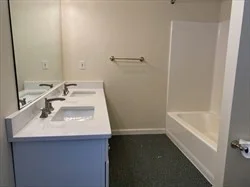 3 bed, 2 bath apartment for rent at 27 Turner Ter Unit 27, Newtonville — photo 8 of 15