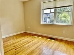3 bed, 2 bath apartment for rent at 27 Turner Ter Unit 27, Newtonville — photo 5 of 15