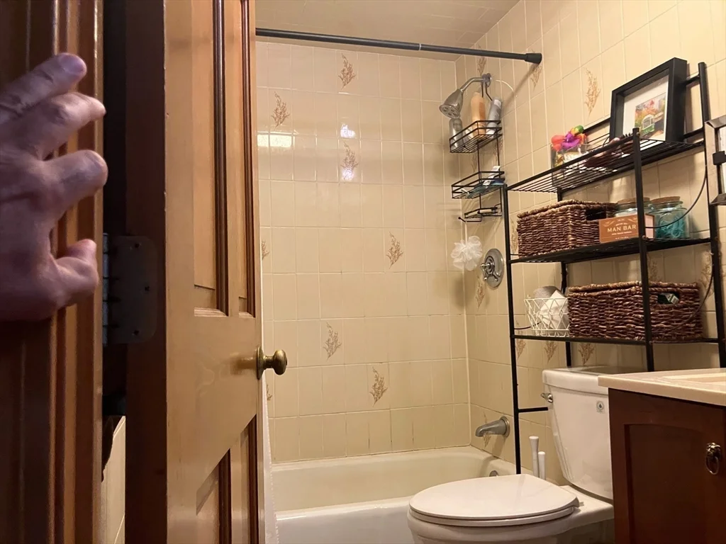 2 bed, 1 bath apartment for rent at 27 Union Park Unit 3, South End — photo 7 of 17