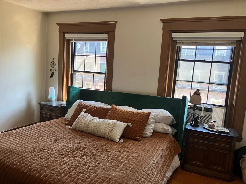 2 bed, 1 bath apartment for rent at 27 Union Park Unit 3, South End — photo 11 of 17