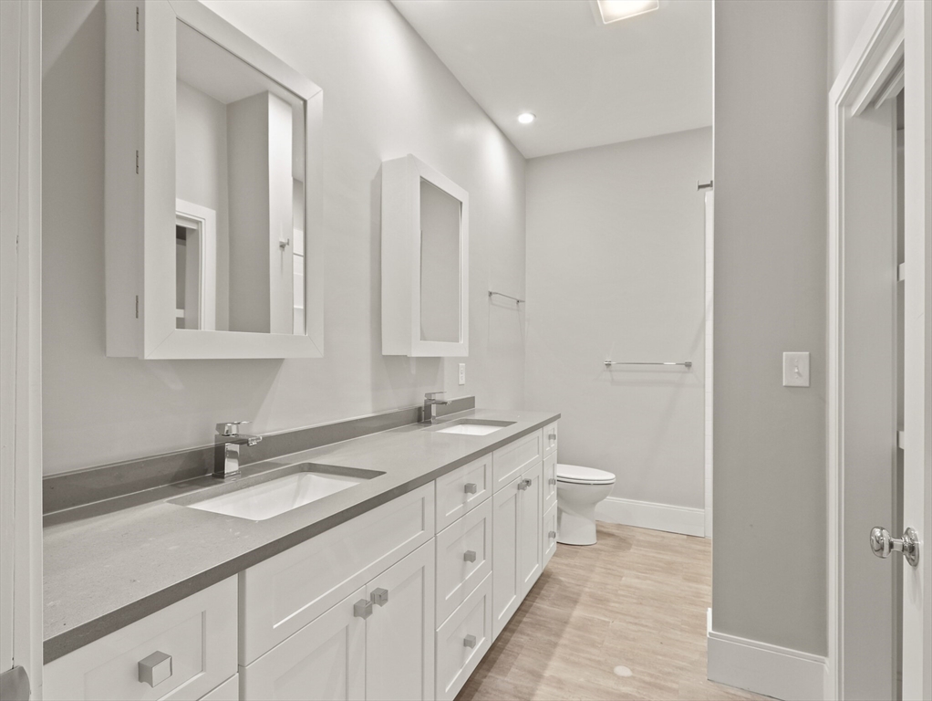5 bed, 2 bath apartment for rent at 27 Vinton St Unit 1, South Boston — photo 13 of 22