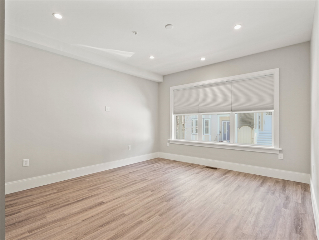 5 bed, 2 bath apartment for rent at 27 Vinton St Unit 1, South Boston — photo 9 of 22