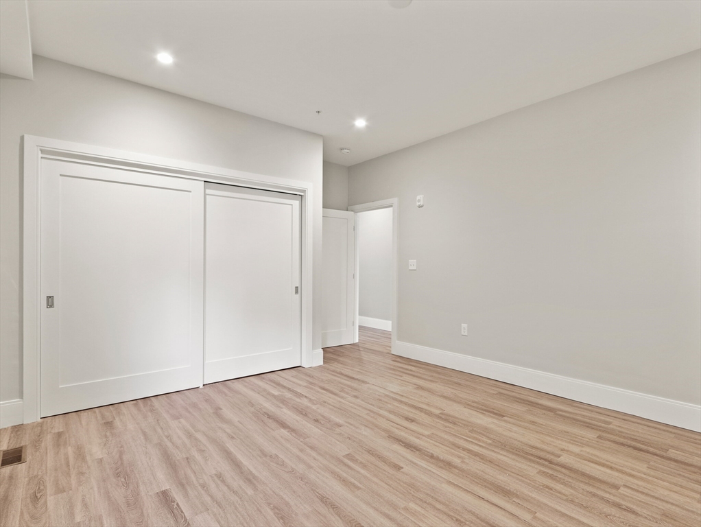 5 bed, 2 bath apartment for rent at 27 Vinton St Unit 1, South Boston — photo 6 of 22