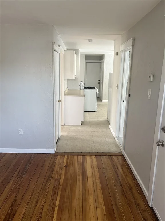 2 bed, 1 bath apartment for rent at 27 Warren Ave Unit 3-3, Malden — photo 5 of 15